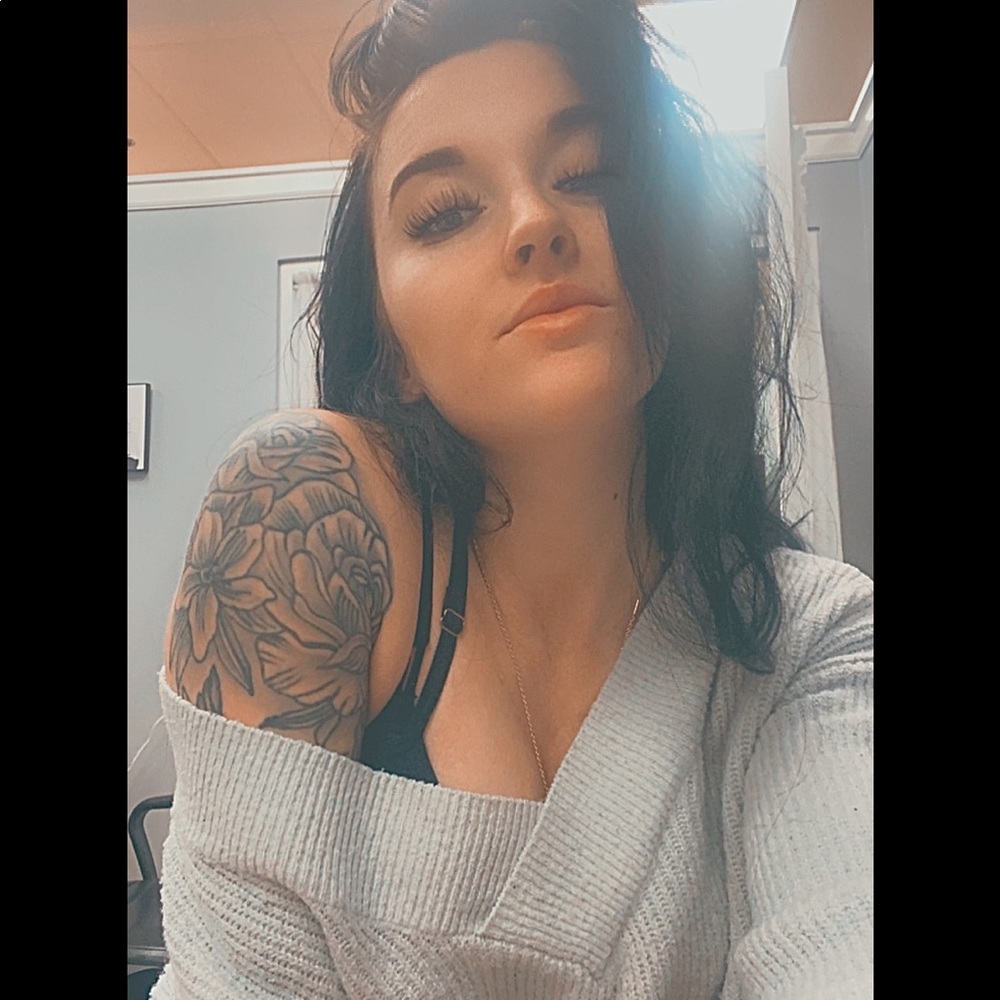 Meet your Posher, Lauren